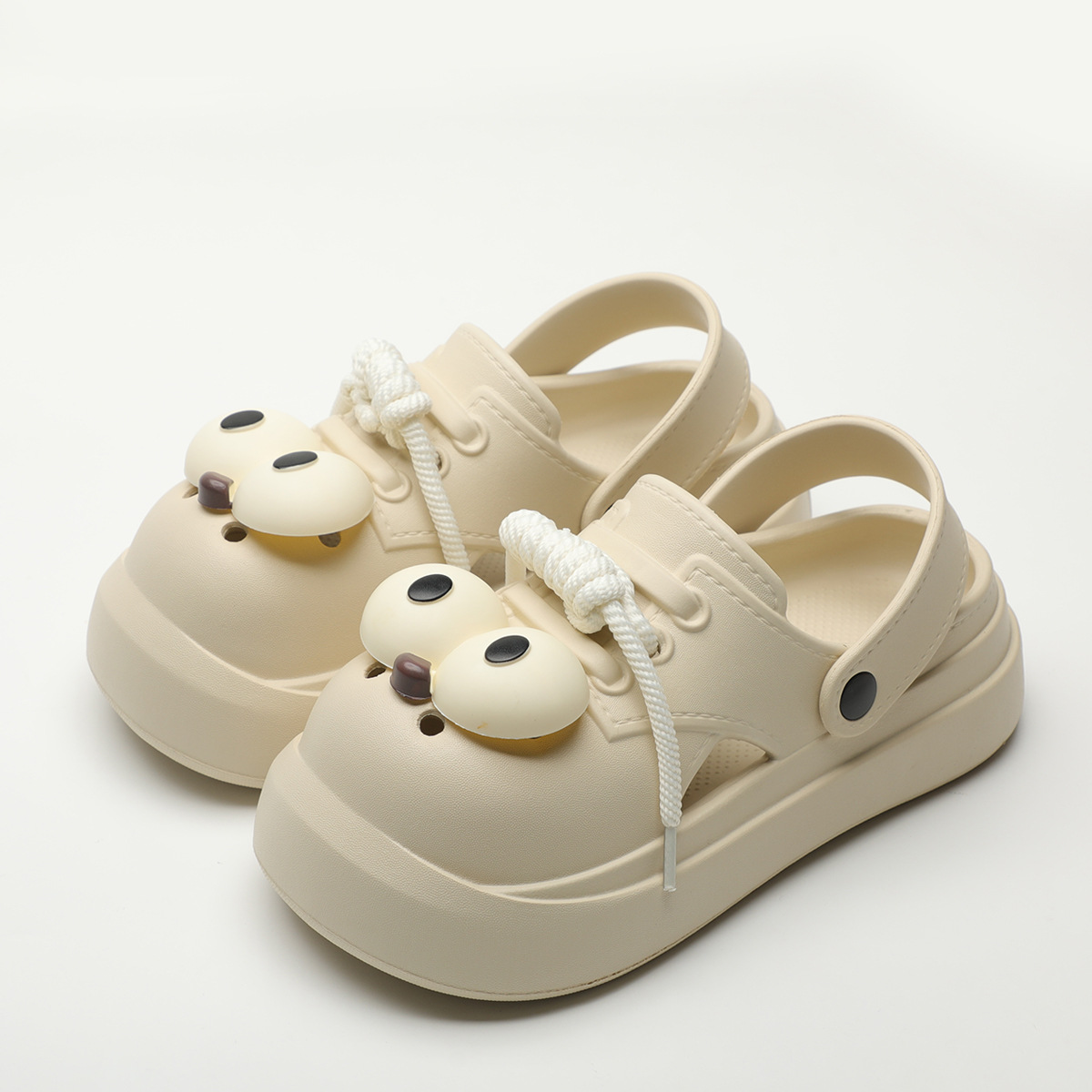 Cute DIY Big Eyes Fashion Clog - Street Fashion Walk avaliação e preço