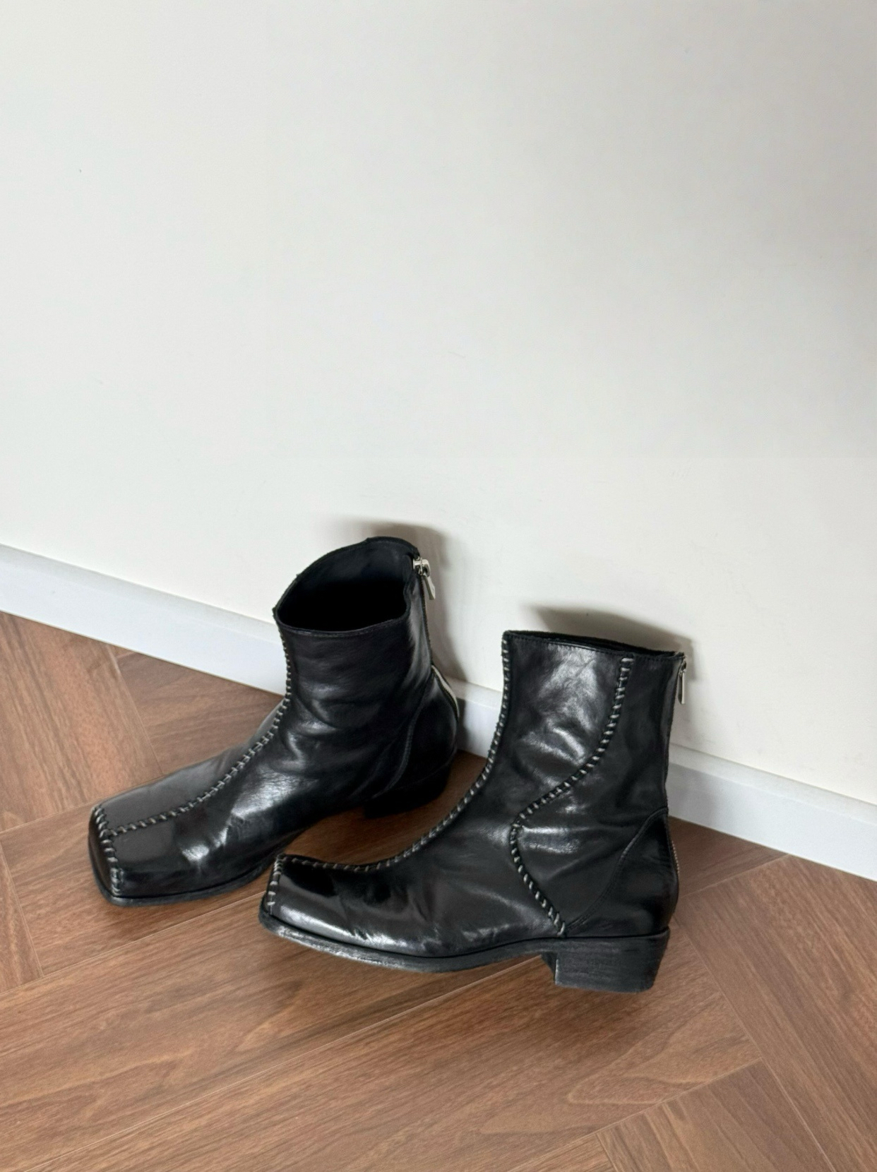 Women's Black Leather Ankle Bo - Street Fashion Look avaliação e preço